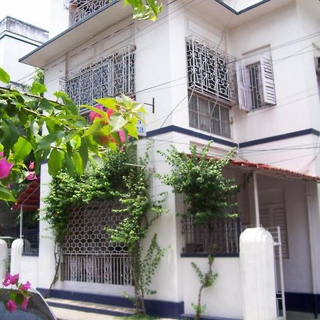 Hotel Blue Chip Calcutta  Esterno foto