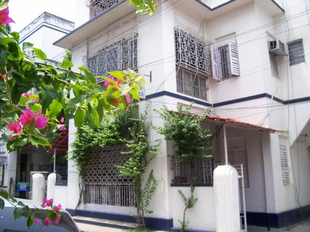 Hotel Blue Chip Calcutta  Esterno foto