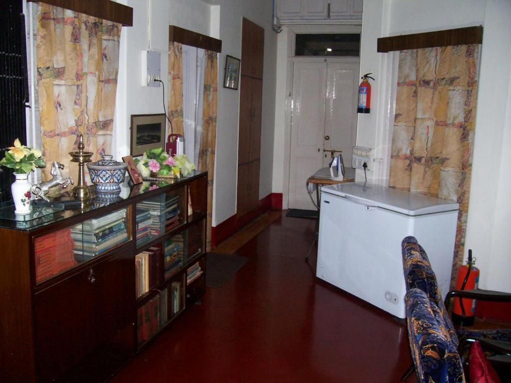 Hotel Blue Chip Calcutta  Esterno foto